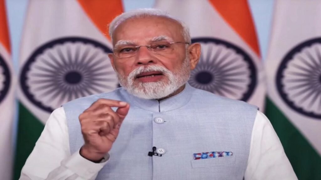 केंद्र सरकार का बड़ा ऐलान: रिटायरमेंट और पेंशन के नए नियम लागू, कर्मचारियों को मिलेगा बड़ा फायदा 1 केंद्र सरकार का बड़ा ऐलान: रिटायरमेंट और पेंशन के नए नियम लागू, कर्मचारियों को मिलेगा बड़ा फायदा